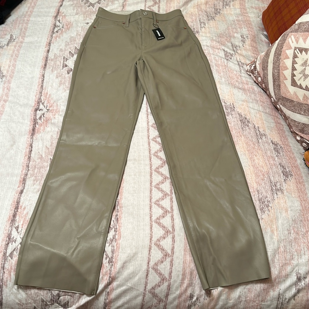 Express Modern Straight Super High Rise Pants NWT ✨